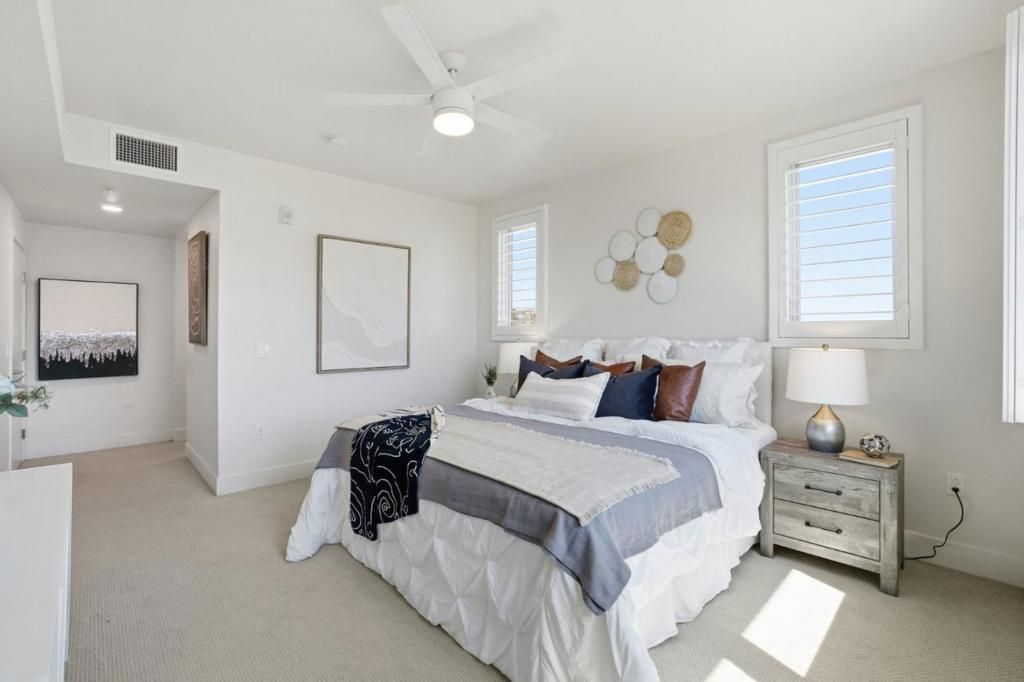 Image 20 of property listing at 657 Walnut Street 537, San Carlos, CA 94070