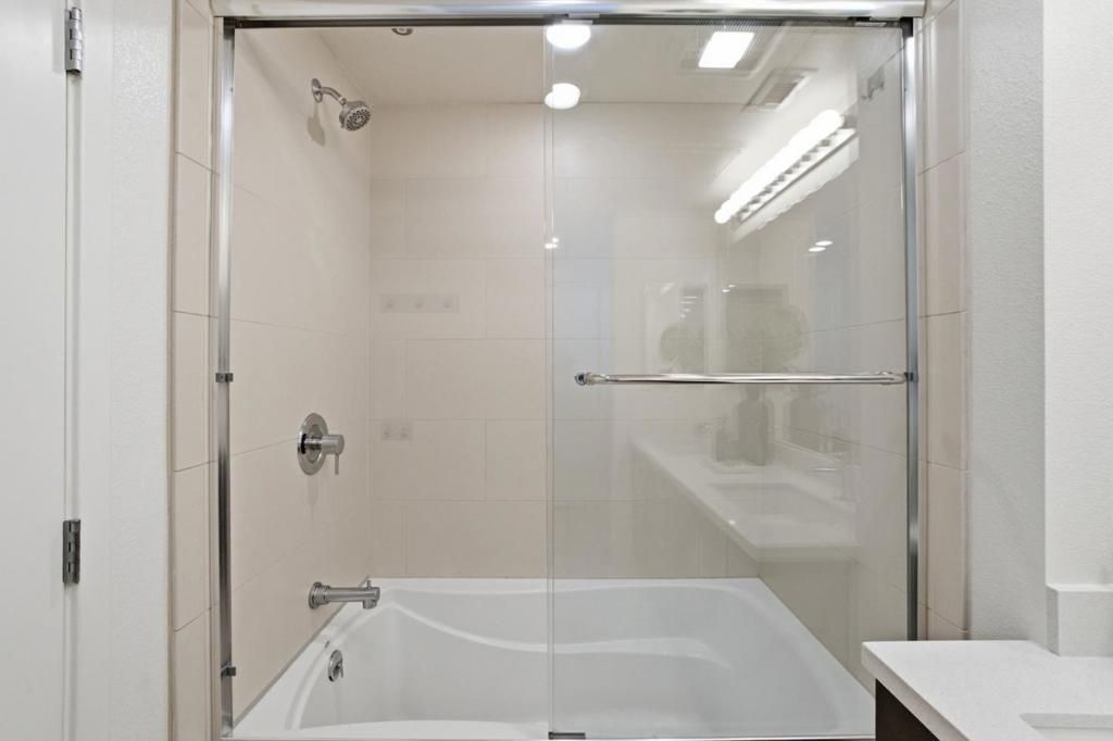 Image 24 of property listing at 657 Walnut Street 537, San Carlos, CA 94070