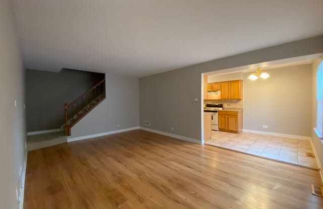132 Brookwood Court, Vernon Hills, IL 60061
