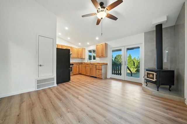 22800 Alaire Ln, Pioneer, CA 95666