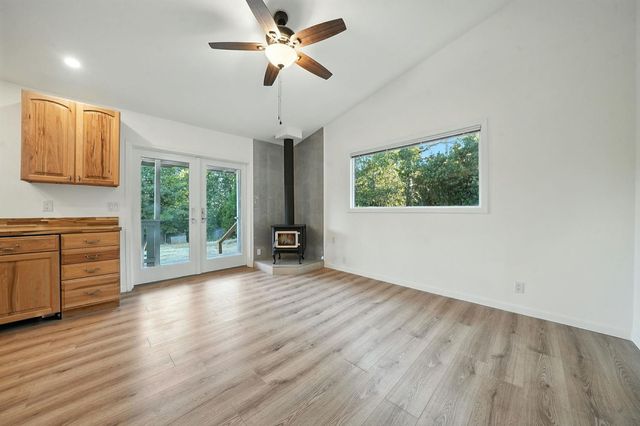 22800 Alaire Ln, Pioneer, CA 95666