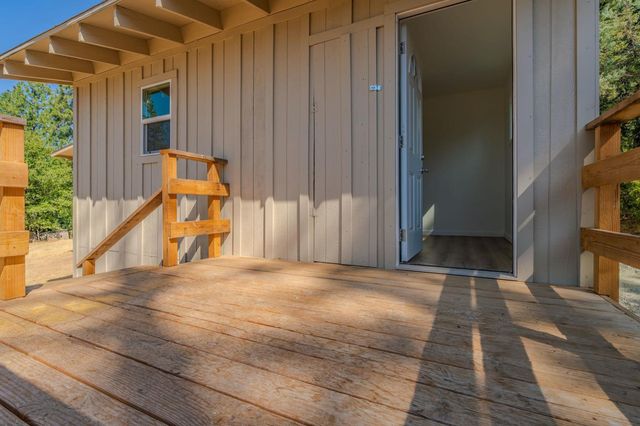 22800 Alaire Ln, Pioneer, CA 95666