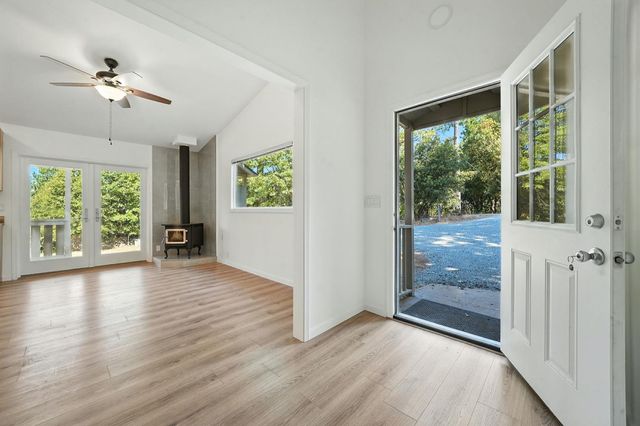 22800 Alaire Ln, Pioneer, CA 95666