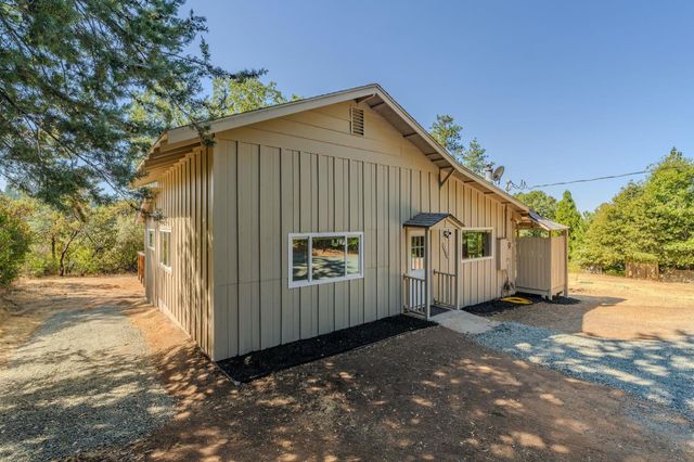 22800 Alaire Ln, Pioneer, CA 95666