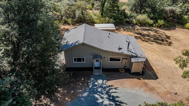 22800 Alaire Ln, Pioneer, CA 95666