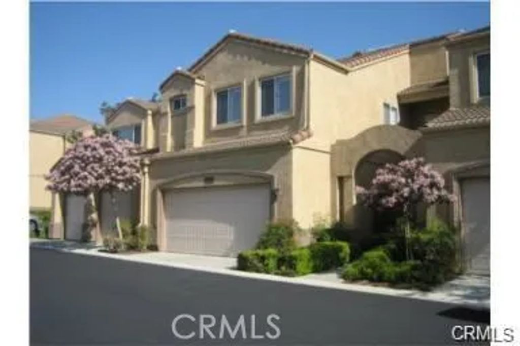 2130 Almeria Street 102, Corona, CA 92879