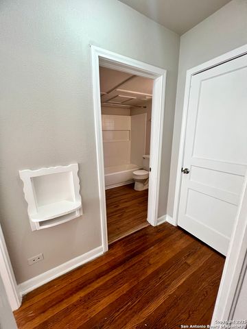 734 Donaldson Ave Apt B, San Antonio, TX 78201