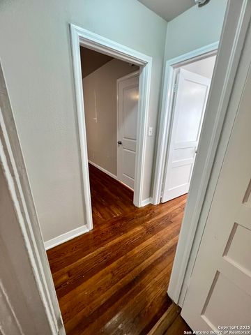 734 Donaldson Ave Apt B, San Antonio, TX 78201