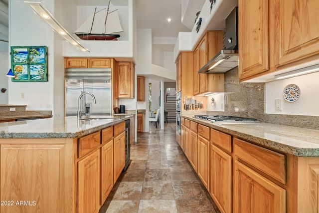 36013 N SUMMIT Drive, Cave Creek, AZ 85331