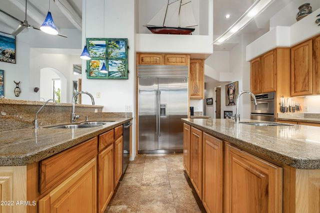 36013 N SUMMIT Drive, Cave Creek, AZ 85331