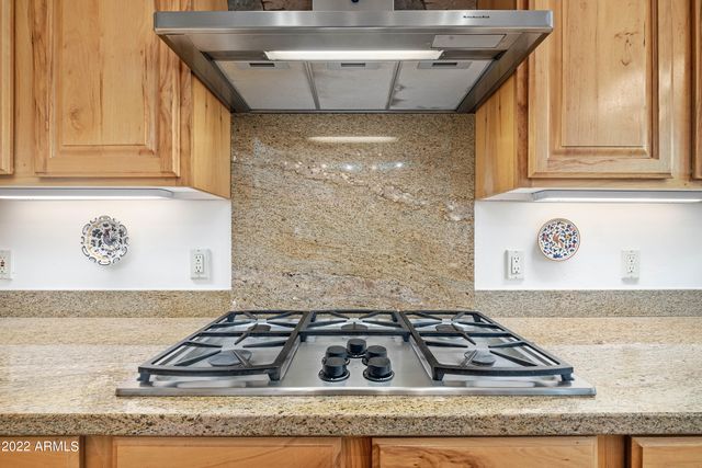 36013 N SUMMIT Drive, Cave Creek, AZ 85331