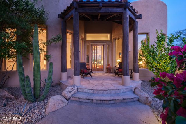 36013 N SUMMIT Drive, Cave Creek, AZ 85331