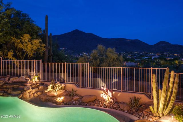 36013 N SUMMIT Drive, Cave Creek, AZ 85331