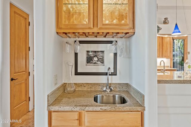 36013 N SUMMIT Drive, Cave Creek, AZ 85331