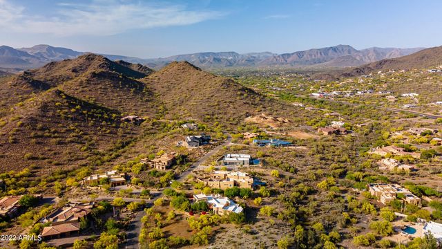 36013 N SUMMIT Drive, Cave Creek, AZ 85331