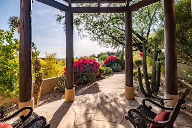 36013 N SUMMIT Drive, Cave Creek, AZ 85331