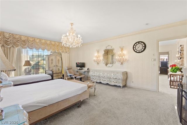 2834 Queens Courtyard Drive, Las Vegas, NV 89109