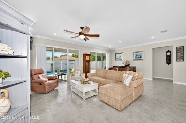 8236 100th Avenue, Vero Beach, FL 32967