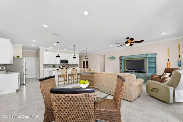 8236 100th Avenue, Vero Beach, FL 32967