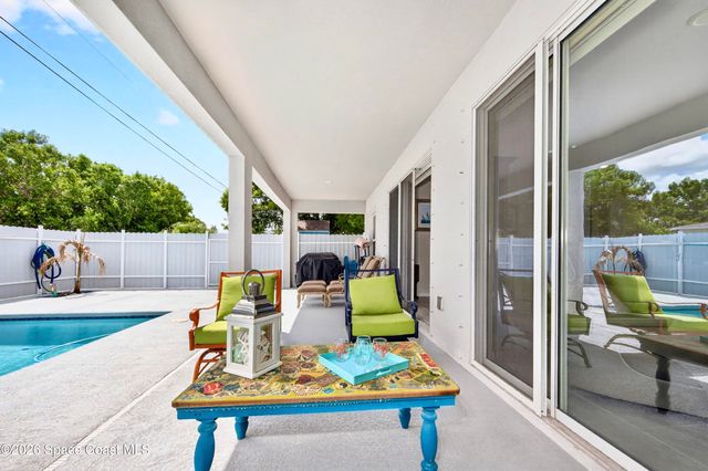 8236 100th Avenue, Vero Beach, FL 32967