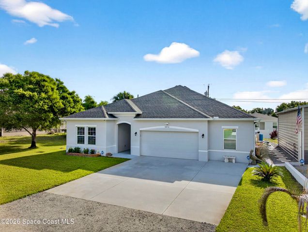 8236 100th Avenue, Vero Beach, FL 32967
