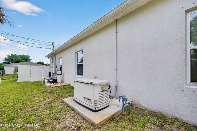 8236 100th Avenue, Vero Beach, FL 32967