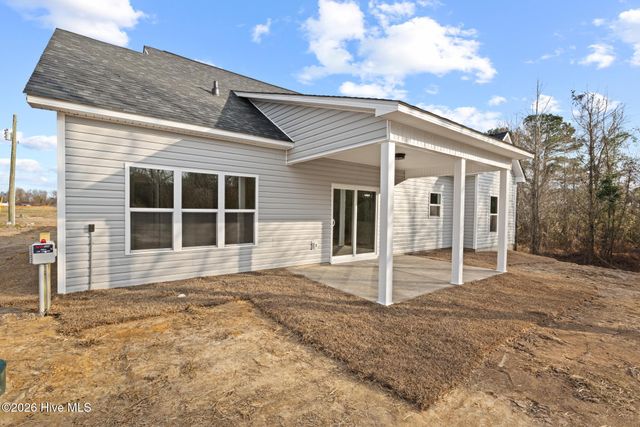 411 Wade Drive, Richlands, NC 28574