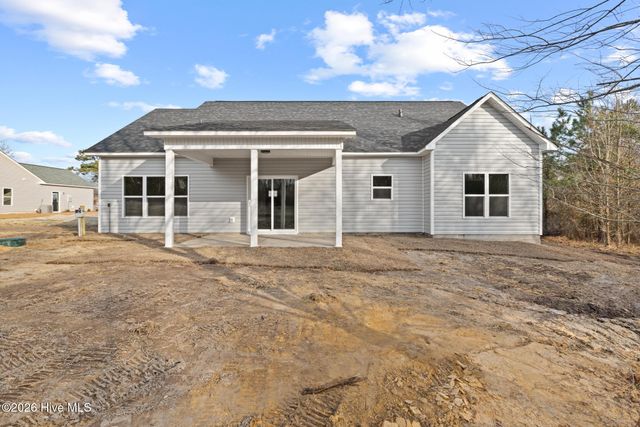 411 Wade Drive, Richlands, NC 28574