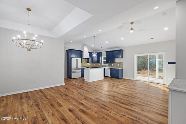 411 Wade Drive, Richlands, NC 28574