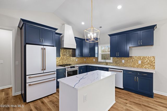 411 Wade Drive, Richlands, NC 28574