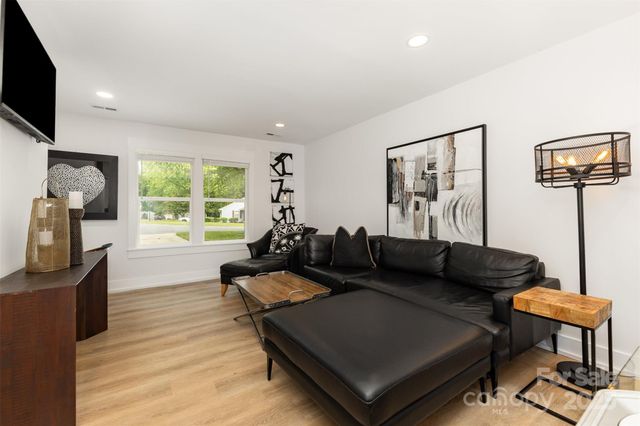 6824 Cortez Trail, Charlotte, NC 28227