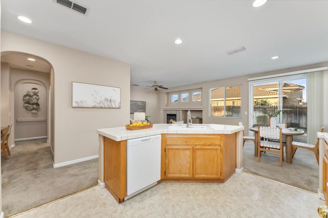 5013 Millner Way, Elk Grove, CA 95757