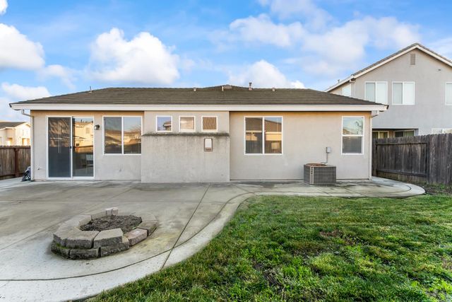 5013 Millner Way, Elk Grove, CA 95757