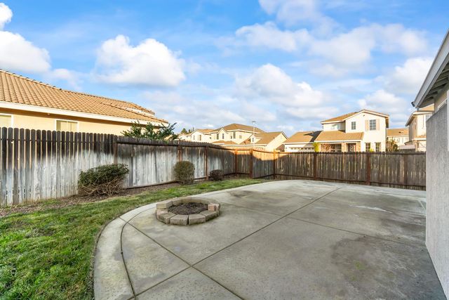 5013 Millner Way, Elk Grove, CA 95757
