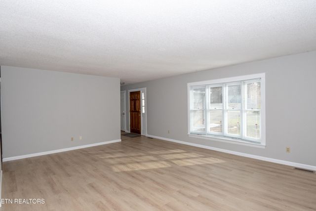 1421 Cedar Park Drive, Maryville, TN 37803