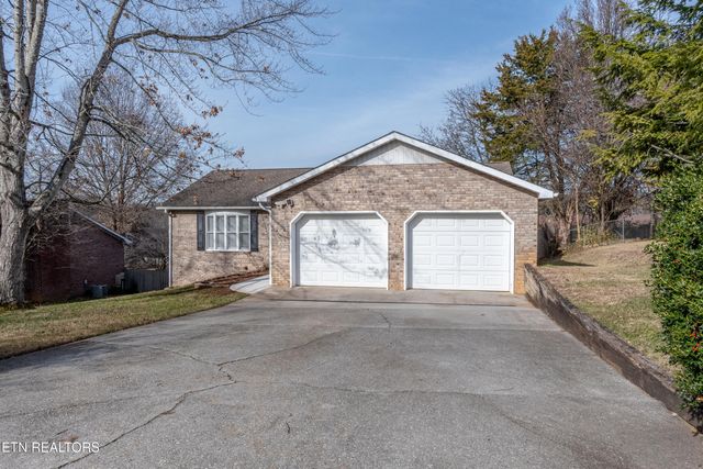 1421 Cedar Park Drive, Maryville, TN 37803