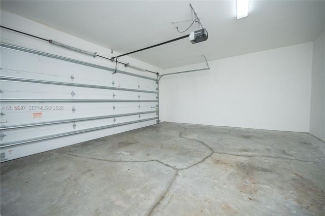 9165 NW 33rd St, Doral, FL 33172