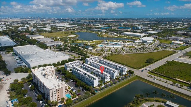 9165 NW 33rd St, Doral, FL 33172