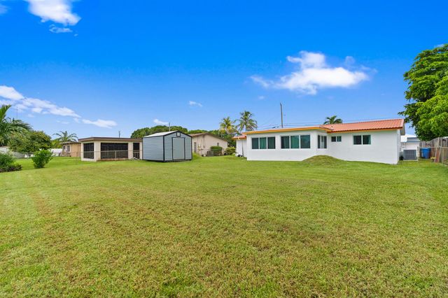 2780 NW 26TH Avenue, Oakland Park, FL 33311