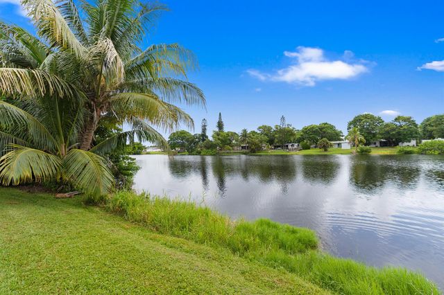 2780 NW 26TH Avenue, Oakland Park, FL 33311