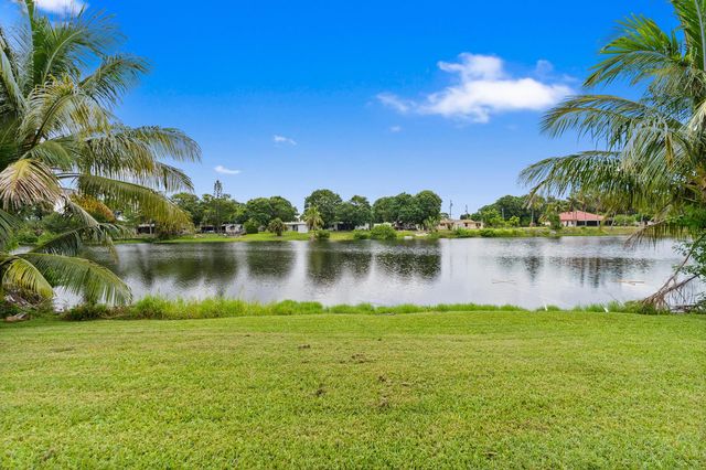 2780 NW 26TH Avenue, Oakland Park, FL 33311