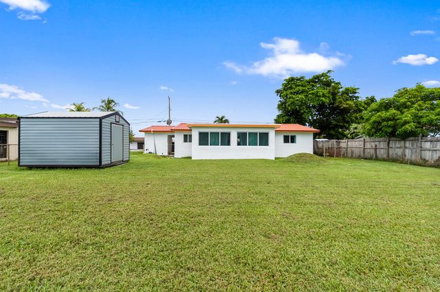 2780 NW 26TH Avenue, Oakland Park, FL 33311