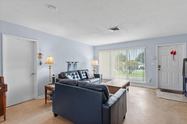 2780 NW 26TH Avenue, Oakland Park, FL 33311