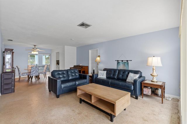 2780 NW 26TH Avenue, Oakland Park, FL 33311