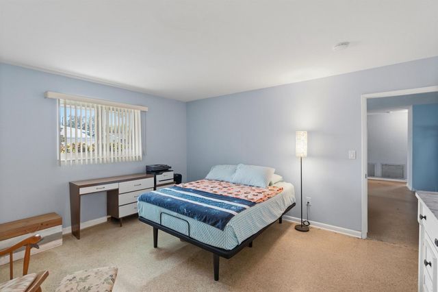 2780 NW 26TH Avenue, Oakland Park, FL 33311