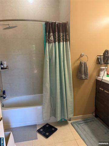 1110 Windsor Park Court, Englewood, NJ 07631