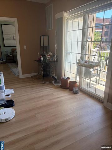 1110 Windsor Park Court, Englewood, NJ 07631