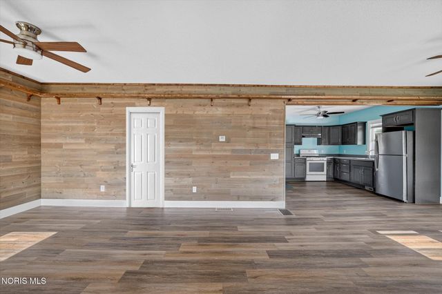760 N Cousino Road, Oregon, OH 43616