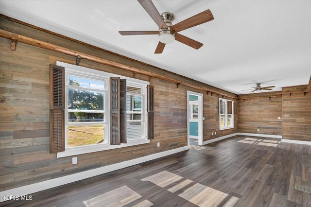 760 N Cousino Road, Oregon, OH 43616
