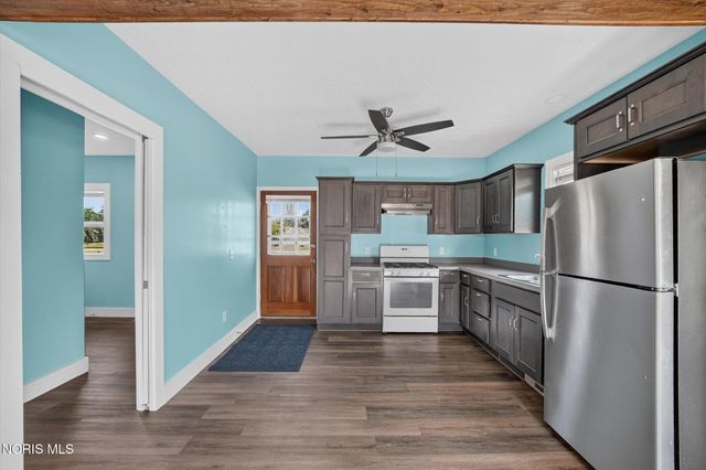 760 N Cousino Road, Oregon, OH 43616